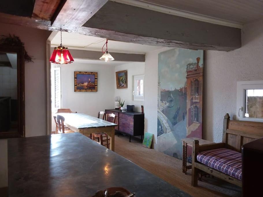 Charme Centre Historique 17E Siecle Daire Aramon Dış mekan fotoğraf